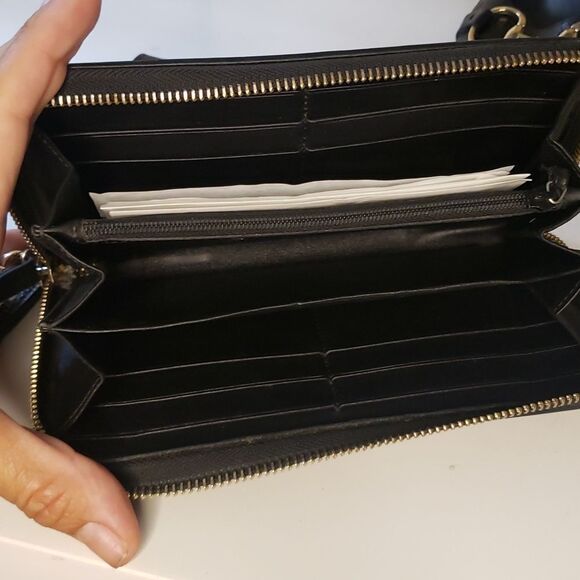 GUCCI GG Leather Monogram Wallet Wristlet and Horsebit Heels Bundle - Picture 9 of 17